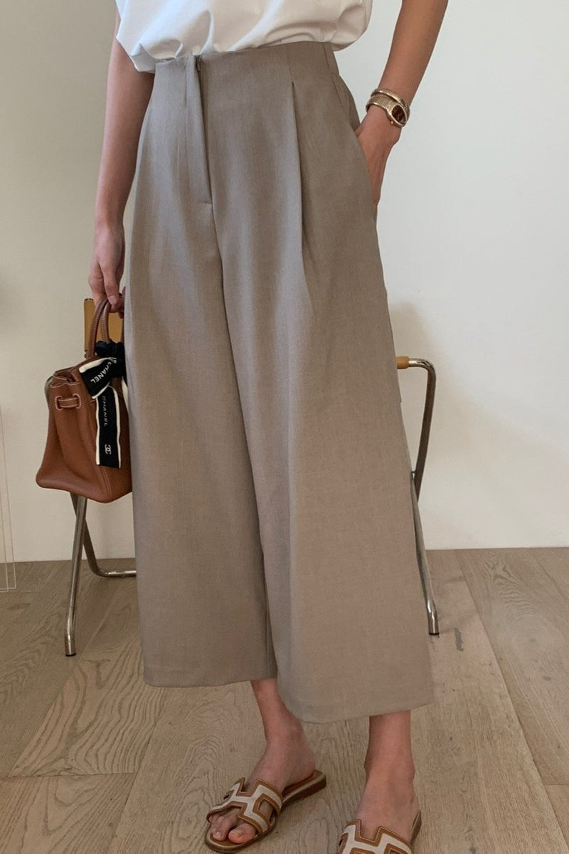 Classic Pintuck Wide Pants