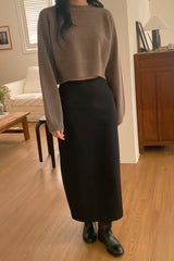 Slim Back Slit Skirt