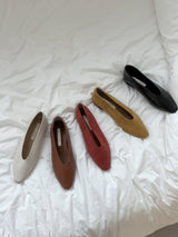 Everyday Minimalist Flats