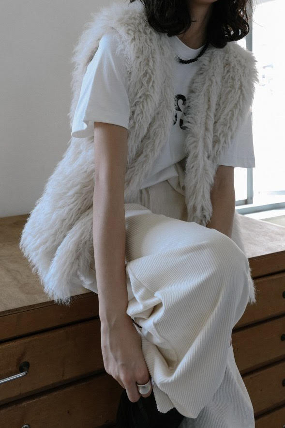 Oaa Fur Vest